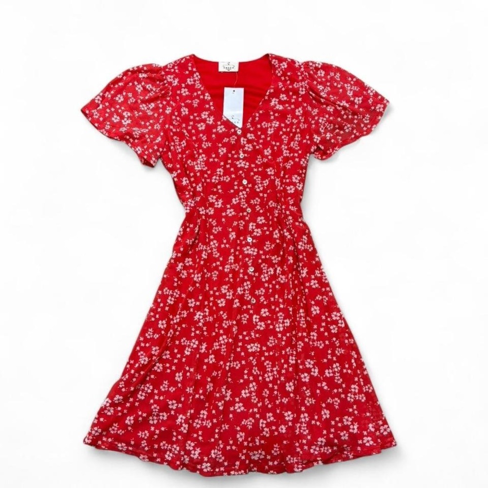 Red floral dress with butterfly sleeves, V-neckline and faux button details